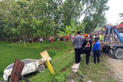 Kenapa Mobil Bisa Mogok di Rel Kereta? Ini Kata Pakar UGM