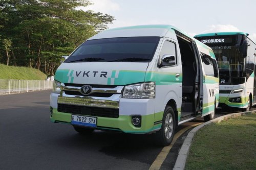 VKTR Luncurkan Transporter Lokon, Bisa Angkut 18 Penumpang