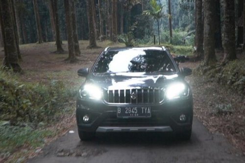 Fungsi dan Etika Penggunaan Lampu Jauh di Jalan: Jangan Bikin Silau Pengendara Lain