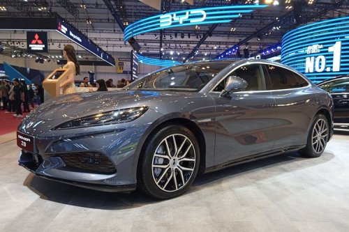 Denza Z9 Hanya Mejeng di GIIAS 2025, Kapan Resmi Diluncurkan?