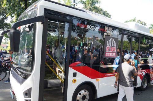 Aturan Baru Pajak Mobil Listrik Percepat Elektrifikasi Angkutan Umum
