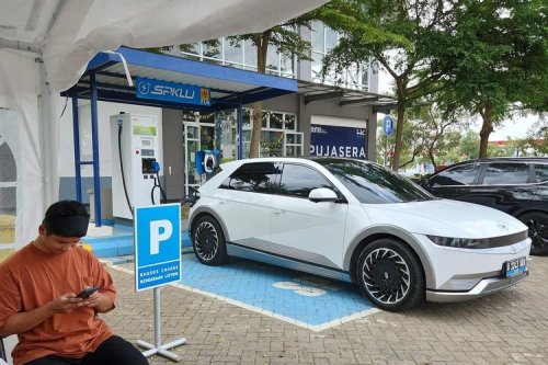 SPKLU Center Hadir di Yogyakarta, Punya 8 Unit Ultra Fast Charger