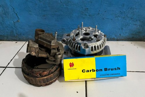 Mengatasi Lampu Indikator Aki Menyala: Alternator atau Aki?