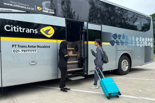 Daftar PO Bus AKAP dengan Layanan Pramugari di Indonesia