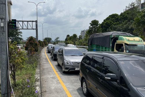Berkendara Terlalu Lambat di Jalan Tol Picu Phantom Traffic