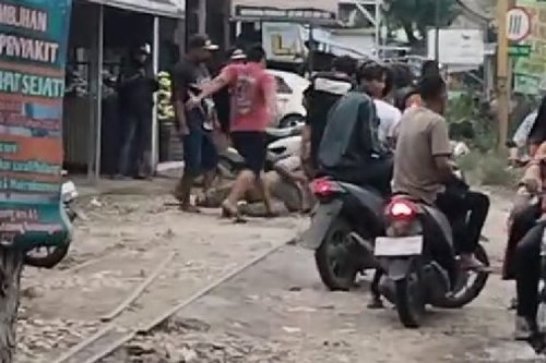 Cara Aman Hadapi Mata Elang: Jangan Panik Saat Ditagih Debt Collector