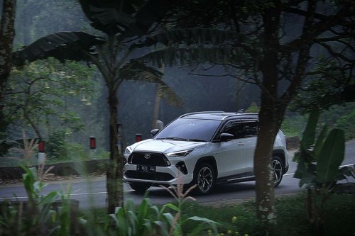 Keuntungan Buka Jendela Mobil saat Melintasi Area Pegunungan
