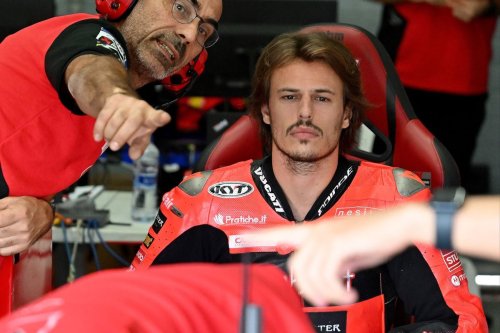 Pebalap Bintang WorldSBK Nicolo Bulega Bidik Kursi MotoGP