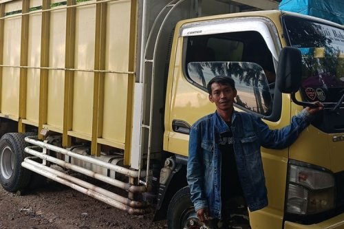 Profesi Sopir Truk Tidak Digemari Anak Muda