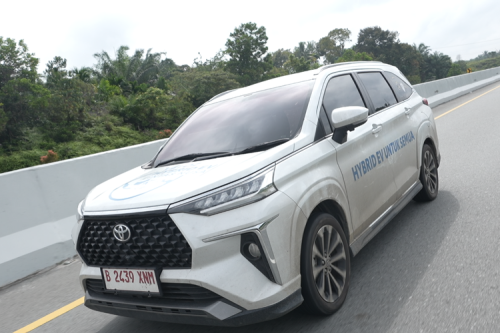 Test Drive, Test Drive Mobil Hybrid, Rasakan Efisiensi Tanpa Ubah Kebiasaan