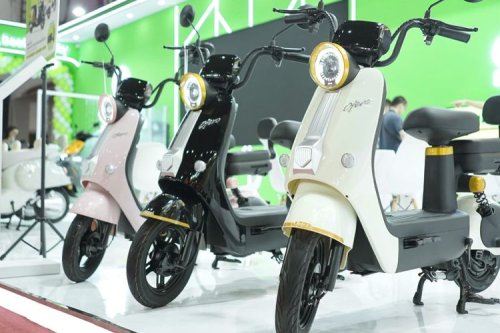 Motor Listrik Untuk Ibu-ibu Hadir di PRJ 2025