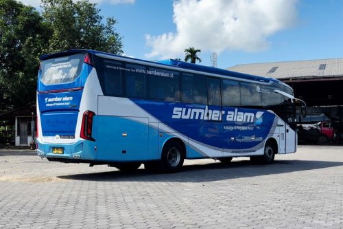 Bus Baru PO Sumber Alam, Pakai Bodi Legacy SR3 FE dengan Konsep Baru