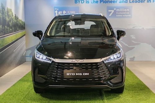 BYD, BYD Siapkan PHEV Baru di Indonesia: M6 DM Jadi Ujung Tombak Strategi
