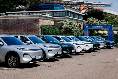 Geely Mau Masuk Segmen Hybrid, tapi Tunggu Kebijakan Pemerintah