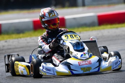 Qarrar Firhand Jadi Pebalap Indonesia Pertama Juara WSK Euro Series