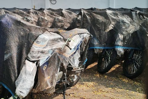 Pabrik Motor Listrik MBG di Sentul: Sepi Aktivitas, Unit Masih Terparkir