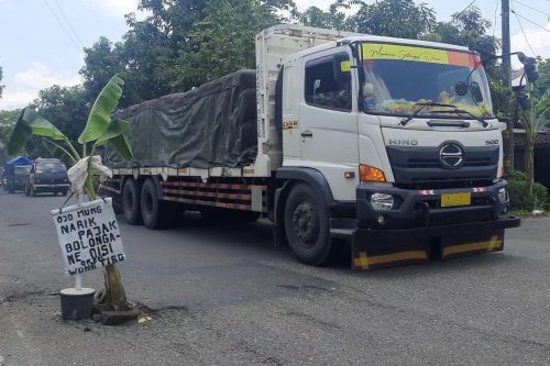 Catat Waktunya, Truk Barang Dilarang Keluar Tol Jatiasih mulai 10 Juli