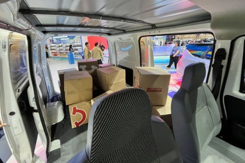 Review Gran Max Blind Van 1.5 MT AC PS: Fitur Modern untuk Usaha