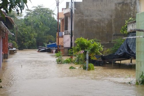 Mobil Terendam Banjir Sumatera, Ini Kerusakan yang Perlu Diwaspadai