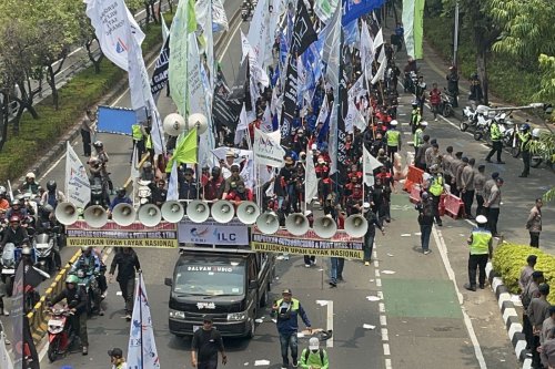 Demo Buruh di Gedung DPR, Jasa Marga Tutup Akses Keluar Tol Slipi