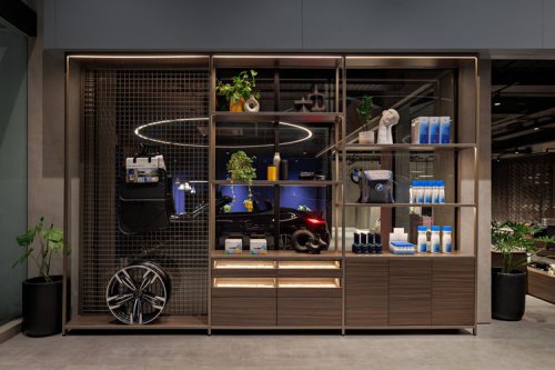 BMW, BMW Astra Mampang Resmi Dibuka dengan Konsep Retail.Next