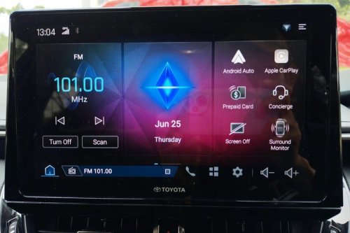 Interior Toyota GR Corolla: Simpel, Fokus untuk Pengemudi