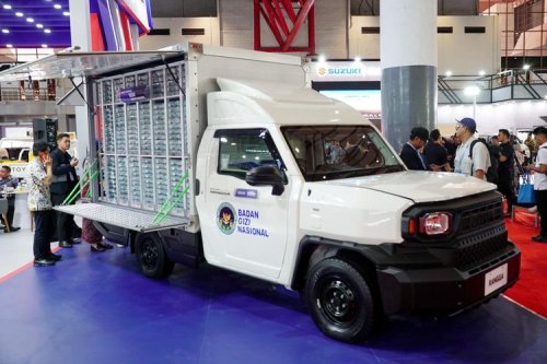Industri Otomotif 2026 Tertekan: BBM Naik, Pajak EV Berubah