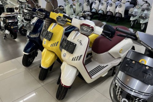 Mengenal Sunra, Motor Listrik Asal China yang Bikin Pabrik di Kendal