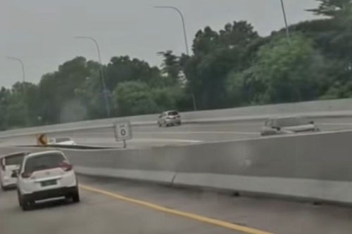 Penyebab Pelek Mobil Penyok: Bukan Cuma Lubang, Panas Juga Berperan