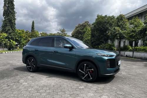 Jajal Chery L8: Sensasi Berkendara SUV PHEV Modern