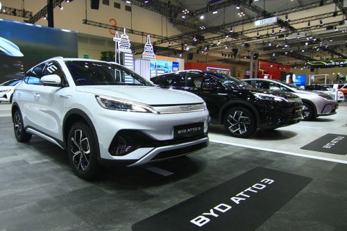 Mobil Listrik BYD, BYD, BYD Atto 3, Update Harga Mobil Listrik Juli, BYD Atto 3 dan Omoda E5 Turun Harga
