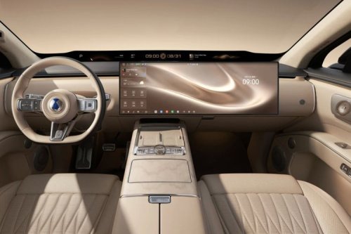Citroën, Interior Denza N8, Punya Layar 1,1 Meter dan Head Unit 30 Inci