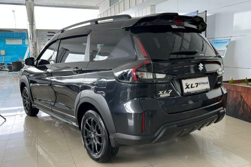 Begini Wujud Suzuki XL7 Hybrid Alpha Kuro