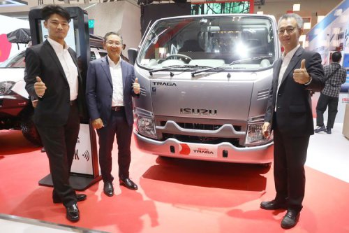 Isuzu, Isuzu Optimistis Bisa Tumbuh, Tampil Maksimal di GIIAS