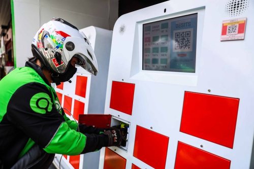 Buat Ojol dan Kurir, Skema Tukar Baterai Motor Listrik Lebih Praktis