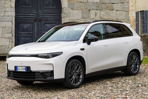 Indomobil Pastikan Mobil Listrik Leapmotor Langsung Dirakit Lokal
