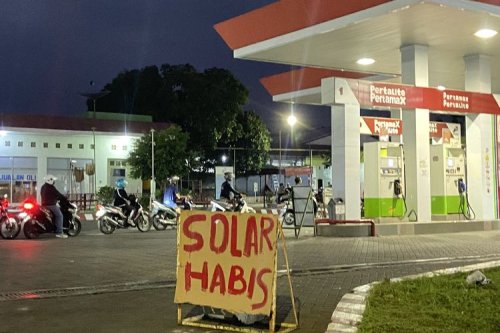 Antrean Solar di SPBU Mulai Ganggu Operasional Angkutan Umum