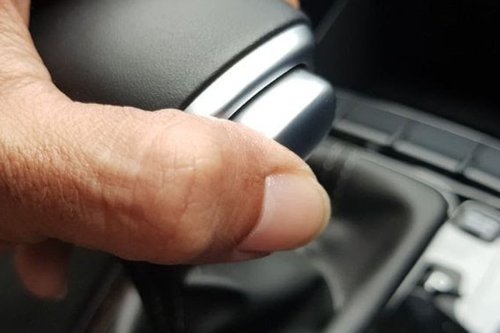 Ini Tanda-Tanda Transmisi Mobil Matik Mulai Bermasalah
