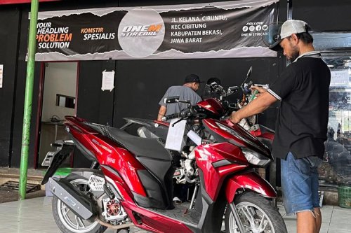 Cuci Steam Bikin Komstir Motor Cepat Rusak? Ini Penjelasan Ahli