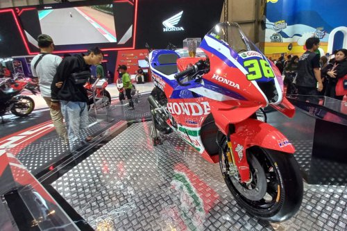 Motor Balap MotoGP Honda RC213V Joan Mir Tampil di IMOS 2025