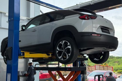 Mazda, Mazda Resmikan Diler dan Training Centre Pertama di Indonesia