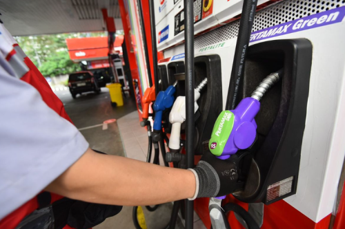 Dari Jepang, Daihatsu Pastikan Mobilnya Aman Tenggak BBM E10