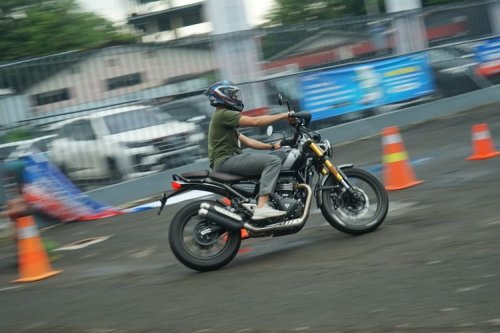 Pengalaman Test Ride Triumph Scrambler 400 X di IIMS 2026