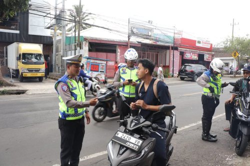 Ingat Lagi Aturan Pakai Helm SNI, Nekat Melanggar Denda Rp 250.000