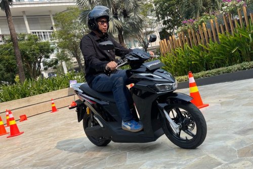 VinFast, Komparasi Motor Listrik Rp 25 Jutaan: VinFast Viper Vs Emotor Sprinto