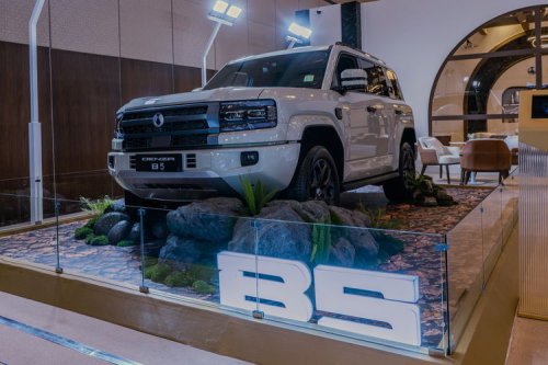 Absen di IIMS 2026, Denza B5 Mejeng di BCA Expoversary 2026