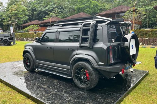 Tak Butuh SPKLU, Chery J6 Ini Bisa Ngecas Sendiri dari Panel Surya