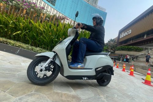 VinFast, Menjajal Tiga Motor Listrik VinFast, Begini Sensasi Mengendarainya