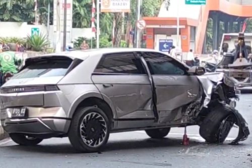 Asuransi Mobil Listrik Terkendala di Suku Cadang