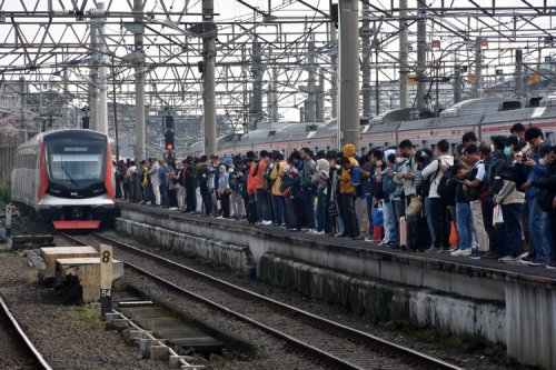 Sulitnya Menata Transportasi Umum di karena Master Plan Ditabrak